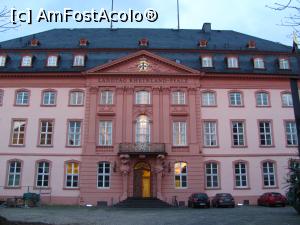 [P06] Casa Germana, o cladire asemanatoare cu Bassenheimer Hof » foto by Radu Tudoran
 - 
<span class="allrVoted glyphicon glyphicon-heart hidden" id="av714223"></span>
<a class="m-l-10 hidden" id="sv714223" onclick="voting_Foto_DelVot(,714223,10598)" role="button">șterge vot <span class="glyphicon glyphicon-remove"></span></a>
<a id="v9714223" class=" c-red"  onclick="voting_Foto_SetVot(714223)" role="button"><span class="glyphicon glyphicon-heart-empty"></span> <b>LIKE</b> = Votează poza</a> <img class="hidden"  id="f714223W9" src="/imagini/loader.gif" border="0" /><span class="AjErrMes hidden" id="e714223ErM"></span>