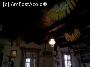 [P10] O parte a hanului, în ce an suntem?  » foto by kelyboy
 - 
<span class="allrVoted glyphicon glyphicon-heart hidden" id="av948615"></span>
<a class="m-l-10 hidden" id="sv948615" onclick="voting_Foto_DelVot(,948615,10620)" role="button">șterge vot <span class="glyphicon glyphicon-remove"></span></a>
<a id="v9948615" class=" c-red"  onclick="voting_Foto_SetVot(948615)" role="button"><span class="glyphicon glyphicon-heart-empty"></span> <b>LIKE</b> = Votează poza</a> <img class="hidden"  id="f948615W9" src="/imagini/loader.gif" border="0" /><span class="AjErrMes hidden" id="e948615ErM"></span>