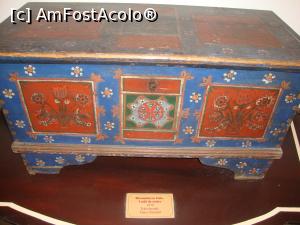 [P35] Ladă de zestre din anul 1878 (localitatea Valea Strâmbă).  » foto by Floryn81
 - 
<span class="allrVoted glyphicon glyphicon-heart hidden" id="av807393"></span>
<a class="m-l-10 hidden" id="sv807393" onclick="voting_Foto_DelVot(,807393,10623)" role="button">șterge vot <span class="glyphicon glyphicon-remove"></span></a>
<a id="v9807393" class=" c-red"  onclick="voting_Foto_SetVot(807393)" role="button"><span class="glyphicon glyphicon-heart-empty"></span> <b>LIKE</b> = Votează poza</a> <img class="hidden"  id="f807393W9" src="/imagini/loader.gif" border="0" /><span class="AjErrMes hidden" id="e807393ErM"></span>