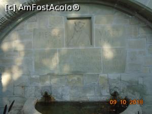 [P23] Fântână cu placa memorială închinată celui care a fost Pierre Viret » foto by Mitica49
 - 
<span class="allrVoted glyphicon glyphicon-heart hidden" id="av1078142"></span>
<a class="m-l-10 hidden" id="sv1078142" onclick="voting_Foto_DelVot(,1078142,10638)" role="button">șterge vot <span class="glyphicon glyphicon-remove"></span></a>
<a id="v91078142" class=" c-red"  onclick="voting_Foto_SetVot(1078142)" role="button"><span class="glyphicon glyphicon-heart-empty"></span> <b>LIKE</b> = Votează poza</a> <img class="hidden"  id="f1078142W9" src="/imagini/loader.gif" border="0" /><span class="AjErrMes hidden" id="e1078142ErM"></span>
