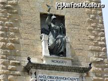 [P04] Detaliu arhitectonic din Piazza G. Matteotti » foto by ariciu*
 - 
<span class="allrVoted glyphicon glyphicon-heart hidden" id="av428442"></span>
<a class="m-l-10 hidden" id="sv428442" onclick="voting_Foto_DelVot(,428442,10639)" role="button">șterge vot <span class="glyphicon glyphicon-remove"></span></a>
<a id="v9428442" class=" c-red"  onclick="voting_Foto_SetVot(428442)" role="button"><span class="glyphicon glyphicon-heart-empty"></span> <b>LIKE</b> = Votează poza</a> <img class="hidden"  id="f428442W9" src="/imagini/loader.gif" border="0" /><span class="AjErrMes hidden" id="e428442ErM"></span>