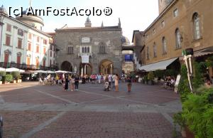 [P16] Piazza Vecchia » foto by BOGDAN DSN
 - 
<span class="allrVoted glyphicon glyphicon-heart hidden" id="av1164817"></span>
<a class="m-l-10 hidden" id="sv1164817" onclick="voting_Foto_DelVot(,1164817,10639)" role="button">șterge vot <span class="glyphicon glyphicon-remove"></span></a>
<a id="v91164817" class=" c-red"  onclick="voting_Foto_SetVot(1164817)" role="button"><span class="glyphicon glyphicon-heart-empty"></span> <b>LIKE</b> = Votează poza</a> <img class="hidden"  id="f1164817W9" src="/imagini/loader.gif" border="0" /><span class="AjErrMes hidden" id="e1164817ErM"></span>