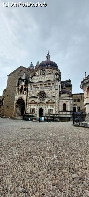[P22] Capelala Colleoni și Biserica Santa Maria Maggiore din Citta Alta » foto by Carmen Ion
 - 
<span class="allrVoted glyphicon glyphicon-heart hidden" id="av1372641"></span>
<a class="m-l-10 hidden" id="sv1372641" onclick="voting_Foto_DelVot(,1372641,10639)" role="button">șterge vot <span class="glyphicon glyphicon-remove"></span></a>
<a id="v91372641" class=" c-red"  onclick="voting_Foto_SetVot(1372641)" role="button"><span class="glyphicon glyphicon-heart-empty"></span> <b>LIKE</b> = Votează poza</a> <img class="hidden"  id="f1372641W9" src="/imagini/loader.gif" border="0" /><span class="AjErrMes hidden" id="e1372641ErM"></span>