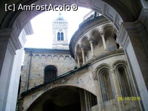 [P22] Santa Maria Maggiore vazuta din alt unghi. Am parasit Piata Domului.  » foto by cristina47*
 - 
<span class="allrVoted glyphicon glyphicon-heart hidden" id="av803303"></span>
<a class="m-l-10 hidden" id="sv803303" onclick="voting_Foto_DelVot(,803303,10639)" role="button">șterge vot <span class="glyphicon glyphicon-remove"></span></a>
<a id="v9803303" class=" c-red"  onclick="voting_Foto_SetVot(803303)" role="button"><span class="glyphicon glyphicon-heart-empty"></span> <b>LIKE</b> = Votează poza</a> <img class="hidden"  id="f803303W9" src="/imagini/loader.gif" border="0" /><span class="AjErrMes hidden" id="e803303ErM"></span>