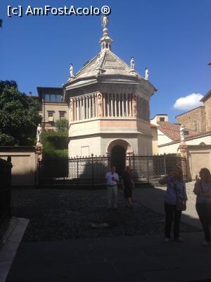 [P19] Piazza del Duomo - Battisteriul » foto by Dana.S
 - 
<span class="allrVoted glyphicon glyphicon-heart hidden" id="av795985"></span>
<a class="m-l-10 hidden" id="sv795985" onclick="voting_Foto_DelVot(,795985,10639)" role="button">șterge vot <span class="glyphicon glyphicon-remove"></span></a>
<a id="v9795985" class=" c-red"  onclick="voting_Foto_SetVot(795985)" role="button"><span class="glyphicon glyphicon-heart-empty"></span> <b>LIKE</b> = Votează poza</a> <img class="hidden"  id="f795985W9" src="/imagini/loader.gif" border="0" /><span class="AjErrMes hidden" id="e795985ErM"></span>