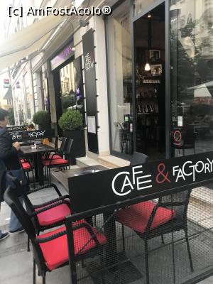 [P07] Eram la promenadă, la cafea. Se poate mânca și aici: sandvișuri, prăjituri.  » foto by krisstinna
 - 
<span class="allrVoted glyphicon glyphicon-heart hidden" id="av1027440"></span>
<a class="m-l-10 hidden" id="sv1027440" onclick="voting_Foto_DelVot(,1027440,10654)" role="button">șterge vot <span class="glyphicon glyphicon-remove"></span></a>
<a id="v91027440" class=" c-red"  onclick="voting_Foto_SetVot(1027440)" role="button"><span class="glyphicon glyphicon-heart-empty"></span> <b>LIKE</b> = Votează poza</a> <img class="hidden"  id="f1027440W9" src="/imagini/loader.gif" border="0" /><span class="AjErrMes hidden" id="e1027440ErM"></span>