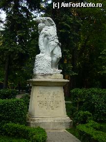 [P43] “De ce iubim România”?...Monumentul Soldatului Necunoscut din Parcul Cişmigiu, Bucureşti » foto by magdalena
 - 
<span class="allrVoted glyphicon glyphicon-heart hidden" id="av278747"></span>
<a class="m-l-10 hidden" id="sv278747" onclick="voting_Foto_DelVot(,278747,10662)" role="button">șterge vot <span class="glyphicon glyphicon-remove"></span></a>
<a id="v9278747" class=" c-red"  onclick="voting_Foto_SetVot(278747)" role="button"><span class="glyphicon glyphicon-heart-empty"></span> <b>LIKE</b> = Votează poza</a> <img class="hidden"  id="f278747W9" src="/imagini/loader.gif" border="0" /><span class="AjErrMes hidden" id="e278747ErM"></span>