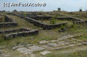 [P19] Cetatea Adamclisi, stradă pavată » foto by Michi
 - 
<span class="allrVoted glyphicon glyphicon-heart hidden" id="av1375864"></span>
<a class="m-l-10 hidden" id="sv1375864" onclick="voting_Foto_DelVot(,1375864,10662)" role="button">șterge vot <span class="glyphicon glyphicon-remove"></span></a>
<a id="v91375864" class=" c-red"  onclick="voting_Foto_SetVot(1375864)" role="button"><span class="glyphicon glyphicon-heart-empty"></span> <b>LIKE</b> = Votează poza</a> <img class="hidden"  id="f1375864W9" src="/imagini/loader.gif" border="0" /><span class="AjErrMes hidden" id="e1375864ErM"></span>