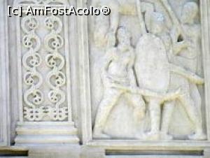 [P28] Monumentul Tropaeum Traiani, metopă » foto by Michi
 - 
<span class="allrVoted glyphicon glyphicon-heart hidden" id="av1375873"></span>
<a class="m-l-10 hidden" id="sv1375873" onclick="voting_Foto_DelVot(,1375873,10662)" role="button">șterge vot <span class="glyphicon glyphicon-remove"></span></a>
<a id="v91375873" class=" c-red"  onclick="voting_Foto_SetVot(1375873)" role="button"><span class="glyphicon glyphicon-heart-empty"></span> <b>LIKE</b> = Votează poza</a> <img class="hidden"  id="f1375873W9" src="/imagini/loader.gif" border="0" /><span class="AjErrMes hidden" id="e1375873ErM"></span>