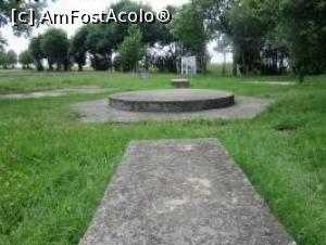 [P29] Monumentul Tropaeum Traiani, altarul generalului roman care a câstigat războiul cu dacii » foto by Michi
 - 
<span class="allrVoted glyphicon glyphicon-heart hidden" id="av1375874"></span>
<a class="m-l-10 hidden" id="sv1375874" onclick="voting_Foto_DelVot(,1375874,10662)" role="button">șterge vot <span class="glyphicon glyphicon-remove"></span></a>
<a id="v91375874" class=" c-red"  onclick="voting_Foto_SetVot(1375874)" role="button"><span class="glyphicon glyphicon-heart-empty"></span> <b>LIKE</b> = Votează poza</a> <img class="hidden"  id="f1375874W9" src="/imagini/loader.gif" border="0" /><span class="AjErrMes hidden" id="e1375874ErM"></span>