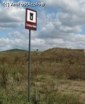 [P40] Indicator cetatea Ibida » foto by Michi
 - 
<span class="allrVoted glyphicon glyphicon-heart hidden" id="av1375885"></span>
<a class="m-l-10 hidden" id="sv1375885" onclick="voting_Foto_DelVot(,1375885,10662)" role="button">șterge vot <span class="glyphicon glyphicon-remove"></span></a>
<a id="v91375885" class=" c-red"  onclick="voting_Foto_SetVot(1375885)" role="button"><span class="glyphicon glyphicon-heart-empty"></span> <b>LIKE</b> = Votează poza</a> <img class="hidden"  id="f1375885W9" src="/imagini/loader.gif" border="0" /><span class="AjErrMes hidden" id="e1375885ErM"></span>