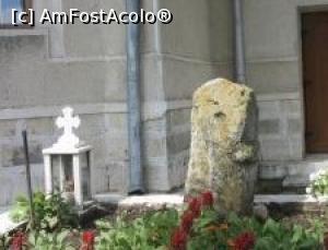 [P17] Crucea de piatră pentru vindecarea animalelor » foto by Michi
 - 
<span class="allrVoted glyphicon glyphicon-heart hidden" id="av1376592"></span>
<a class="m-l-10 hidden" id="sv1376592" onclick="voting_Foto_DelVot(,1376592,10662)" role="button">șterge vot <span class="glyphicon glyphicon-remove"></span></a>
<a id="v91376592" class=" c-red"  onclick="voting_Foto_SetVot(1376592)" role="button"><span class="glyphicon glyphicon-heart-empty"></span> <b>LIKE</b> = Votează poza</a> <img class="hidden"  id="f1376592W9" src="/imagini/loader.gif" border="0" /><span class="AjErrMes hidden" id="e1376592ErM"></span>