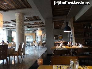 [P34] Interiorul restaurantului.  » foto by vega06
 - 
<span class="allrVoted glyphicon glyphicon-heart hidden" id="av697630"></span>
<a class="m-l-10 hidden" id="sv697630" onclick="voting_Foto_DelVot(,697630,10680)" role="button">șterge vot <span class="glyphicon glyphicon-remove"></span></a>
<a id="v9697630" class=" c-red"  onclick="voting_Foto_SetVot(697630)" role="button"><span class="glyphicon glyphicon-heart-empty"></span> <b>LIKE</b> = Votează poza</a> <img class="hidden"  id="f697630W9" src="/imagini/loader.gif" border="0" /><span class="AjErrMes hidden" id="e697630ErM"></span>