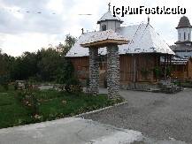 [P10] Mânăstirea Icoana – judetul Gorj - curtea din interiorul manastirii » foto by corinne
 - 
<span class="allrVoted glyphicon glyphicon-heart hidden" id="av163849"></span>
<a class="m-l-10 hidden" id="sv163849" onclick="voting_Foto_DelVot(,163849,10687)" role="button">șterge vot <span class="glyphicon glyphicon-remove"></span></a>
<a id="v9163849" class=" c-red"  onclick="voting_Foto_SetVot(163849)" role="button"><span class="glyphicon glyphicon-heart-empty"></span> <b>LIKE</b> = Votează poza</a> <img class="hidden"  id="f163849W9" src="/imagini/loader.gif" border="0" /><span class="AjErrMes hidden" id="e163849ErM"></span>