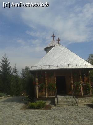 [P03] Mânăstirea Icoana - biserica veche » foto by costy69*
 - 
<span class="allrVoted glyphicon glyphicon-heart hidden" id="av710049"></span>
<a class="m-l-10 hidden" id="sv710049" onclick="voting_Foto_DelVot(,710049,10687)" role="button">șterge vot <span class="glyphicon glyphicon-remove"></span></a>
<a id="v9710049" class=" c-red"  onclick="voting_Foto_SetVot(710049)" role="button"><span class="glyphicon glyphicon-heart-empty"></span> <b>LIKE</b> = Votează poza</a> <img class="hidden"  id="f710049W9" src="/imagini/loader.gif" border="0" /><span class="AjErrMes hidden" id="e710049ErM"></span>