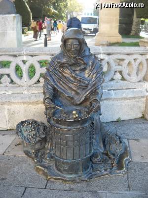 [P16] Burgos, statuie in parculet » foto by cryss27
 - 
<span class="allrVoted glyphicon glyphicon-heart hidden" id="av386020"></span>
<a class="m-l-10 hidden" id="sv386020" onclick="voting_Foto_DelVot(,386020,10692)" role="button">șterge vot <span class="glyphicon glyphicon-remove"></span></a>
<a id="v9386020" class=" c-red"  onclick="voting_Foto_SetVot(386020)" role="button"><span class="glyphicon glyphicon-heart-empty"></span> <b>LIKE</b> = Votează poza</a> <img class="hidden"  id="f386020W9" src="/imagini/loader.gif" border="0" /><span class="AjErrMes hidden" id="e386020ErM"></span>