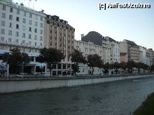 [P05] Lourdes, hoteluri de o parte si de alta a raului Gave de Pau » foto by cryss27
 - 
<span class="allrVoted glyphicon glyphicon-heart hidden" id="av385999"></span>
<a class="m-l-10 hidden" id="sv385999" onclick="voting_Foto_DelVot(,385999,10692)" role="button">șterge vot <span class="glyphicon glyphicon-remove"></span></a>
<a id="v9385999" class=" c-red"  onclick="voting_Foto_SetVot(385999)" role="button"><span class="glyphicon glyphicon-heart-empty"></span> <b>LIKE</b> = Votează poza</a> <img class="hidden"  id="f385999W9" src="/imagini/loader.gif" border="0" /><span class="AjErrMes hidden" id="e385999ErM"></span>