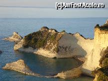 [P06] Cap Drastis in extremitatea nord vestica ascunde mici plaje foarte discrete » foto by ionescunic
 - 
<span class="allrVoted glyphicon glyphicon-heart hidden" id="av138066"></span>
<a class="m-l-10 hidden" id="sv138066" onclick="voting_Foto_DelVot(,138066,10695)" role="button">șterge vot <span class="glyphicon glyphicon-remove"></span></a>
<a id="v9138066" class=" c-red"  onclick="voting_Foto_SetVot(138066)" role="button"><span class="glyphicon glyphicon-heart-empty"></span> <b>LIKE</b> = Votează poza</a> <img class="hidden"  id="f138066W9" src="/imagini/loader.gif" border="0" /><span class="AjErrMes hidden" id="e138066ErM"></span>