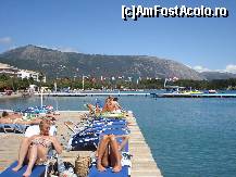 [P09] Dasia pe ponton cu morsele germane » foto by ionescunic
 - 
<span class="allrVoted glyphicon glyphicon-heart hidden" id="av138069"></span>
<a class="m-l-10 hidden" id="sv138069" onclick="voting_Foto_DelVot(,138069,10695)" role="button">șterge vot <span class="glyphicon glyphicon-remove"></span></a>
<a id="v9138069" class=" c-red"  onclick="voting_Foto_SetVot(138069)" role="button"><span class="glyphicon glyphicon-heart-empty"></span> <b>LIKE</b> = Votează poza</a> <img class="hidden"  id="f138069W9" src="/imagini/loader.gif" border="0" /><span class="AjErrMes hidden" id="e138069ErM"></span>