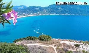 [P13] Porto Timoni de deasupra plajei duble » foto by mflorea
 - 
<span class="allrVoted glyphicon glyphicon-heart hidden" id="av345226"></span>
<a class="m-l-10 hidden" id="sv345226" onclick="voting_Foto_DelVot(,345226,10695)" role="button">șterge vot <span class="glyphicon glyphicon-remove"></span></a>
<a id="v9345226" class=" c-red"  onclick="voting_Foto_SetVot(345226)" role="button"><span class="glyphicon glyphicon-heart-empty"></span> <b>LIKE</b> = Votează poza</a> <img class="hidden"  id="f345226W9" src="/imagini/loader.gif" border="0" /><span class="AjErrMes hidden" id="e345226ErM"></span>