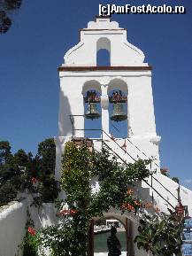 [P05] Campanilla Panaghiei Vlaherna,plina de flori cataratoare » foto by georgiana
 - 
<span class="allrVoted glyphicon glyphicon-heart hidden" id="av300671"></span>
<a class="m-l-10 hidden" id="sv300671" onclick="voting_Foto_DelVot(,300671,10697)" role="button">șterge vot <span class="glyphicon glyphicon-remove"></span></a>
<a id="v9300671" class=" c-red"  onclick="voting_Foto_SetVot(300671)" role="button"><span class="glyphicon glyphicon-heart-empty"></span> <b>LIKE</b> = Votează poza</a> <img class="hidden"  id="f300671W9" src="/imagini/loader.gif" border="0" /><span class="AjErrMes hidden" id="e300671ErM"></span>