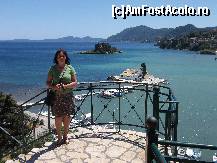[P06] Tot la Kanoni,in balconul suspendat deasupra marii. » foto by georgiana
 - 
<span class="allrVoted glyphicon glyphicon-heart hidden" id="av300675"></span>
<a class="m-l-10 hidden" id="sv300675" onclick="voting_Foto_DelVot(,300675,10697)" role="button">șterge vot <span class="glyphicon glyphicon-remove"></span></a>
<a id="v9300675" class=" c-red"  onclick="voting_Foto_SetVot(300675)" role="button"><span class="glyphicon glyphicon-heart-empty"></span> <b>LIKE</b> = Votează poza</a> <img class="hidden"  id="f300675W9" src="/imagini/loader.gif" border="0" /><span class="AjErrMes hidden" id="e300675ErM"></span>