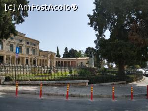 [P19] Palatul Regal și parcul din față, cu statuia lui Sir Frederick Adam. » foto by maryka
 - 
<span class="allrVoted glyphicon glyphicon-heart hidden" id="av1279131"></span>
<a class="m-l-10 hidden" id="sv1279131" onclick="voting_Foto_DelVot(,1279131,10697)" role="button">șterge vot <span class="glyphicon glyphicon-remove"></span></a>
<a id="v91279131" class=" c-red"  onclick="voting_Foto_SetVot(1279131)" role="button"><span class="glyphicon glyphicon-heart-empty"></span> <b>LIKE</b> = Votează poza</a> <img class="hidden"  id="f1279131W9" src="/imagini/loader.gif" border="0" /><span class="AjErrMes hidden" id="e1279131ErM"></span>