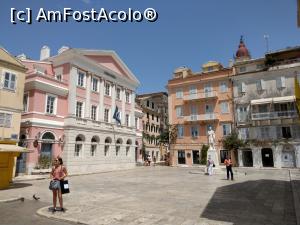 [P28] Piațeta Ir. Kipriagou Agona, clădirea roz este banca și lângă, Muzeul Numismatic. » foto by maryka
 - 
<span class="allrVoted glyphicon glyphicon-heart hidden" id="av1279140"></span>
<a class="m-l-10 hidden" id="sv1279140" onclick="voting_Foto_DelVot(,1279140,10697)" role="button">șterge vot <span class="glyphicon glyphicon-remove"></span></a>
<a id="v91279140" class=" c-red"  onclick="voting_Foto_SetVot(1279140)" role="button"><span class="glyphicon glyphicon-heart-empty"></span> <b>LIKE</b> = Votează poza</a> <img class="hidden"  id="f1279140W9" src="/imagini/loader.gif" border="0" /><span class="AjErrMes hidden" id="e1279140ErM"></span>