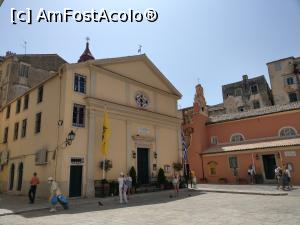 [P08] Piațeta Ir. Kipriakou Agona, în stânga Biserica Maicii Domnului a Străinilor și în dreapta Biserica Sfântul Ioan. » foto by maryka
 - 
<span class="allrVoted glyphicon glyphicon-heart hidden" id="av1279120"></span>
<a class="m-l-10 hidden" id="sv1279120" onclick="voting_Foto_DelVot(,1279120,10697)" role="button">șterge vot <span class="glyphicon glyphicon-remove"></span></a>
<a id="v91279120" class=" c-red"  onclick="voting_Foto_SetVot(1279120)" role="button"><span class="glyphicon glyphicon-heart-empty"></span> <b>LIKE</b> = Votează poza</a> <img class="hidden"  id="f1279120W9" src="/imagini/loader.gif" border="0" /><span class="AjErrMes hidden" id="e1279120ErM"></span>
