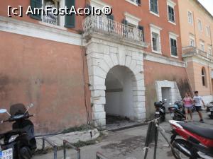 [P33] Porta Spilia, poartă de intrare în orașul vechi dinspre portul vechi. » foto by maryka
 - 
<span class="allrVoted glyphicon glyphicon-heart hidden" id="av1279878"></span>
<a class="m-l-10 hidden" id="sv1279878" onclick="voting_Foto_DelVot(,1279878,10697)" role="button">șterge vot <span class="glyphicon glyphicon-remove"></span></a>
<a id="v91279878" class=" c-red"  onclick="voting_Foto_SetVot(1279878)" role="button"><span class="glyphicon glyphicon-heart-empty"></span> <b>LIKE</b> = Votează poza</a> <img class="hidden"  id="f1279878W9" src="/imagini/loader.gif" border="0" /><span class="AjErrMes hidden" id="e1279878ErM"></span>