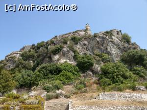 [P71] Stânca impresionantă, vedere de lângă biserica Agios Georgios. » foto by maryka
 - 
<span class="allrVoted glyphicon glyphicon-heart hidden" id="av1279916"></span>
<a class="m-l-10 hidden" id="sv1279916" onclick="voting_Foto_DelVot(,1279916,10697)" role="button">șterge vot <span class="glyphicon glyphicon-remove"></span></a>
<a id="v91279916" class=" c-red"  onclick="voting_Foto_SetVot(1279916)" role="button"><span class="glyphicon glyphicon-heart-empty"></span> <b>LIKE</b> = Votează poza</a> <img class="hidden"  id="f1279916W9" src="/imagini/loader.gif" border="0" /><span class="AjErrMes hidden" id="e1279916ErM"></span>