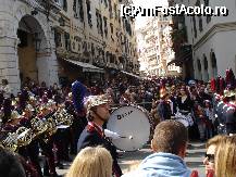 [P07] Corfu Town - Una din cele 4 fanfare ale orasului in procesiune de Paste » foto by Diaura*
 - 
<span class="allrVoted glyphicon glyphicon-heart hidden" id="av30350"></span>
<a class="m-l-10 hidden" id="sv30350" onclick="voting_Foto_DelVot(,30350,10697)" role="button">șterge vot <span class="glyphicon glyphicon-remove"></span></a>
<a id="v930350" class=" c-red"  onclick="voting_Foto_SetVot(30350)" role="button"><span class="glyphicon glyphicon-heart-empty"></span> <b>LIKE</b> = Votează poza</a> <img class="hidden"  id="f30350W9" src="/imagini/loader.gif" border="0" /><span class="AjErrMes hidden" id="e30350ErM"></span>