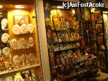 [P14] magazin in care se vand icoane. » foto by sandu.53
 - 
<span class="allrVoted glyphicon glyphicon-heart hidden" id="av266628"></span>
<a class="m-l-10 hidden" id="sv266628" onclick="voting_Foto_DelVot(,266628,10697)" role="button">șterge vot <span class="glyphicon glyphicon-remove"></span></a>
<a id="v9266628" class=" c-red"  onclick="voting_Foto_SetVot(266628)" role="button"><span class="glyphicon glyphicon-heart-empty"></span> <b>LIKE</b> = Votează poza</a> <img class="hidden"  id="f266628W9" src="/imagini/loader.gif" border="0" /><span class="AjErrMes hidden" id="e266628ErM"></span>