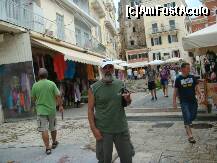 [P09] foarte multi turisti pe stradutele orasului » foto by sandu.53
 - 
<span class="allrVoted glyphicon glyphicon-heart hidden" id="av266623"></span>
<a class="m-l-10 hidden" id="sv266623" onclick="voting_Foto_DelVot(,266623,10697)" role="button">șterge vot <span class="glyphicon glyphicon-remove"></span></a>
<a id="v9266623" class=" c-red"  onclick="voting_Foto_SetVot(266623)" role="button"><span class="glyphicon glyphicon-heart-empty"></span> <b>LIKE</b> = Votează poza</a> <img class="hidden"  id="f266623W9" src="/imagini/loader.gif" border="0" /><span class="AjErrMes hidden" id="e266623ErM"></span>