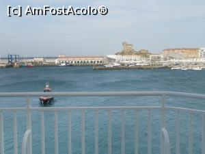 [P02] Portul Tarifa din Spania de pe ferry.  » foto by Aurici
 - 
<span class="allrVoted glyphicon glyphicon-heart hidden" id="av1115470"></span>
<a class="m-l-10 hidden" id="sv1115470" onclick="voting_Foto_DelVot(,1115470,10713)" role="button">șterge vot <span class="glyphicon glyphicon-remove"></span></a>
<a id="v91115470" class=" c-red"  onclick="voting_Foto_SetVot(1115470)" role="button"><span class="glyphicon glyphicon-heart-empty"></span> <b>LIKE</b> = Votează poza</a> <img class="hidden"  id="f1115470W9" src="/imagini/loader.gif" border="0" /><span class="AjErrMes hidden" id="e1115470ErM"></span>
