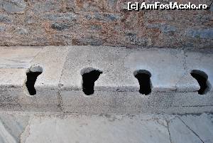 [P09] Vestitele toalete publice in Efes » foto by Gabise
 - 
<span class="allrVoted glyphicon glyphicon-heart hidden" id="av550153"></span>
<a class="m-l-10 hidden" id="sv550153" onclick="voting_Foto_DelVot(,550153,10714)" role="button">șterge vot <span class="glyphicon glyphicon-remove"></span></a>
<a id="v9550153" class=" c-red"  onclick="voting_Foto_SetVot(550153)" role="button"><span class="glyphicon glyphicon-heart-empty"></span> <b>LIKE</b> = Votează poza</a> <img class="hidden"  id="f550153W9" src="/imagini/loader.gif" border="0" /><span class="AjErrMes hidden" id="e550153ErM"></span>