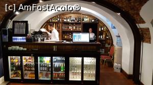 [P06] Restaurant Pivnița Sf&acirc;ntul Gheorghe- barul » foto by ANILU
 - 
<span class="allrVoted glyphicon glyphicon-heart hidden" id="av1248303"></span>
<a class="m-l-10 hidden" id="sv1248303" onclick="voting_Foto_DelVot(,1248303,10730)" role="button">șterge vot <span class="glyphicon glyphicon-remove"></span></a>
<a id="v91248303" class=" c-red"  onclick="voting_Foto_SetVot(1248303)" role="button"><span class="glyphicon glyphicon-heart-empty"></span> <b>LIKE</b> = Votează poza</a> <img class="hidden"  id="f1248303W9" src="/imagini/loader.gif" border="0" /><span class="AjErrMes hidden" id="e1248303ErM"></span>