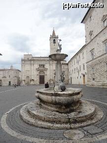 [P02] Piazza Arringo - cu Domul in spate (Catedrala Sant'Emidio) » foto by Ellada_sagapo
 - 
<span class="allrVoted glyphicon glyphicon-heart hidden" id="av283764"></span>
<a class="m-l-10 hidden" id="sv283764" onclick="voting_Foto_DelVot(,283764,10744)" role="button">șterge vot <span class="glyphicon glyphicon-remove"></span></a>
<a id="v9283764" class=" c-red"  onclick="voting_Foto_SetVot(283764)" role="button"><span class="glyphicon glyphicon-heart-empty"></span> <b>LIKE</b> = Votează poza</a> <img class="hidden"  id="f283764W9" src="/imagini/loader.gif" border="0" /><span class="AjErrMes hidden" id="e283764ErM"></span>