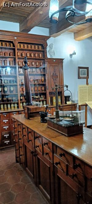 [P03] Mobilier vienez de la 1902. » foto by tata123 🔱
 - 
<span class="allrVoted glyphicon glyphicon-heart hidden" id="av1431931"></span>
<a class="m-l-10 hidden" id="sv1431931" onclick="voting_Foto_DelVot(,1431931,10746)" role="button">șterge vot <span class="glyphicon glyphicon-remove"></span></a>
<a id="v91431931" class=" c-red"  onclick="voting_Foto_SetVot(1431931)" role="button"><span class="glyphicon glyphicon-heart-empty"></span> <b>LIKE</b> = Votează poza</a> <img class="hidden"  id="f1431931W9" src="/imagini/loader.gif" border="0" /><span class="AjErrMes hidden" id="e1431931ErM"></span>