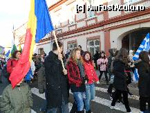 [P02] In Zarnesti, la defilarea de dinaintea inceperii festivalului Steaua Carpatilor » foto by ileanaxperta*
 - 
<span class="allrVoted glyphicon glyphicon-heart hidden" id="av284369"></span>
<a class="m-l-10 hidden" id="sv284369" onclick="voting_Foto_DelVot(,284369,10749)" role="button">șterge vot <span class="glyphicon glyphicon-remove"></span></a>
<a id="v9284369" class=" c-red"  onclick="voting_Foto_SetVot(284369)" role="button"><span class="glyphicon glyphicon-heart-empty"></span> <b>LIKE</b> = Votează poza</a> <img class="hidden"  id="f284369W9" src="/imagini/loader.gif" border="0" /><span class="AjErrMes hidden" id="e284369ErM"></span>