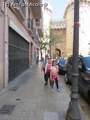 [P20] prima oprire: Torres de Quart la doar 450 m de Turia Town » foto by indiralisa_26
 - 
<span class="allrVoted glyphicon glyphicon-heart hidden" id="av1129809"></span>
<a class="m-l-10 hidden" id="sv1129809" onclick="voting_Foto_DelVot(,1129809,10788)" role="button">șterge vot <span class="glyphicon glyphicon-remove"></span></a>
<a id="v91129809" class=" c-red"  onclick="voting_Foto_SetVot(1129809)" role="button"><span class="glyphicon glyphicon-heart-empty"></span> <b>LIKE</b> = Votează poza</a> <img class="hidden"  id="f1129809W9" src="/imagini/loader.gif" border="0" /><span class="AjErrMes hidden" id="e1129809ErM"></span>