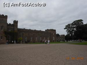 [P47] Scone Palace - Fațada.  » foto by iulianic
 - 
<span class="allrVoted glyphicon glyphicon-heart hidden" id="av850485"></span>
<a class="m-l-10 hidden" id="sv850485" onclick="voting_Foto_DelVot(,850485,10793)" role="button">șterge vot <span class="glyphicon glyphicon-remove"></span></a>
<a id="v9850485" class=" c-red"  onclick="voting_Foto_SetVot(850485)" role="button"><span class="glyphicon glyphicon-heart-empty"></span> <b>LIKE</b> = Votează poza</a> <img class="hidden"  id="f850485W9" src="/imagini/loader.gif" border="0" /><span class="AjErrMes hidden" id="e850485ErM"></span>