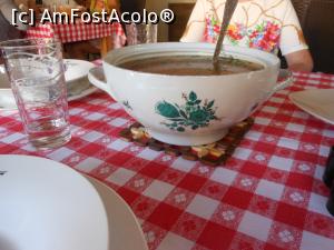 [P18] Pensiunea Inima Deltei - Mila 23. Ciorba pescărească gata pentru autoservire.  » foto by iulianic
 - 
<span class="allrVoted glyphicon glyphicon-heart hidden" id="av1104540"></span>
<a class="m-l-10 hidden" id="sv1104540" onclick="voting_Foto_DelVot(,1104540,10813)" role="button">șterge vot <span class="glyphicon glyphicon-remove"></span></a>
<a id="v91104540" class=" c-red"  onclick="voting_Foto_SetVot(1104540)" role="button"><span class="glyphicon glyphicon-heart-empty"></span> <b>LIKE</b> = Votează poza</a> <img class="hidden"  id="f1104540W9" src="/imagini/loader.gif" border="0" /><span class="AjErrMes hidden" id="e1104540ErM"></span>