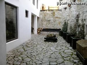 [P25] Rosia Montana-curtea interioara la Muzeul Aurului » foto by Tucu2009
 - 
<span class="allrVoted glyphicon glyphicon-heart hidden" id="av516518"></span>
<a class="m-l-10 hidden" id="sv516518" onclick="voting_Foto_DelVot(,516518,10822)" role="button">șterge vot <span class="glyphicon glyphicon-remove"></span></a>
<a id="v9516518" class=" c-red"  onclick="voting_Foto_SetVot(516518)" role="button"><span class="glyphicon glyphicon-heart-empty"></span> <b>LIKE</b> = Votează poza</a> <img class="hidden"  id="f516518W9" src="/imagini/loader.gif" border="0" /><span class="AjErrMes hidden" id="e516518ErM"></span>