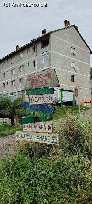 [P06] O construcție de beton urâțește centrul istoric. » foto by tata123 🔱
 - 
<span class="allrVoted glyphicon glyphicon-heart hidden" id="av1510326"></span>
<a class="m-l-10 hidden" id="sv1510326" onclick="voting_Foto_DelVot(,1510326,10822)" role="button">șterge vot <span class="glyphicon glyphicon-remove"></span></a>
<a id="v91510326" class=" c-red"  onclick="voting_Foto_SetVot(1510326)" role="button"><span class="glyphicon glyphicon-heart-empty"></span> <b>LIKE</b> = Votează poza</a> <img class="hidden"  id="f1510326W9" src="/imagini/loader.gif" border="0" /><span class="AjErrMes hidden" id="e1510326ErM"></span>