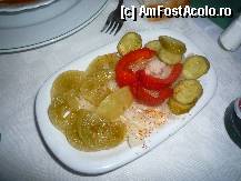 [P02] Salata de muraturi, foarte buna » foto by cryss27
 - 
<span class="allrVoted glyphicon glyphicon-heart hidden" id="av288756"></span>
<a class="m-l-10 hidden" id="sv288756" onclick="voting_Foto_DelVot(,288756,10877)" role="button">șterge vot <span class="glyphicon glyphicon-remove"></span></a>
<a id="v9288756" class=" c-red"  onclick="voting_Foto_SetVot(288756)" role="button"><span class="glyphicon glyphicon-heart-empty"></span> <b>LIKE</b> = Votează poza</a> <img class="hidden"  id="f288756W9" src="/imagini/loader.gif" border="0" /><span class="AjErrMes hidden" id="e288756ErM"></span>