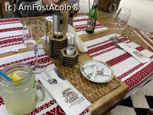 [P15] Casa Românească din Căciulata – bere şi limonadă, după posibilităţi » foto by nicole33
 - 
<span class="allrVoted glyphicon glyphicon-heart hidden" id="av1408477"></span>
<a class="m-l-10 hidden" id="sv1408477" onclick="voting_Foto_DelVot(,1408477,10877)" role="button">șterge vot <span class="glyphicon glyphicon-remove"></span></a>
<a id="v91408477" class=" c-red"  onclick="voting_Foto_SetVot(1408477)" role="button"><span class="glyphicon glyphicon-heart-empty"></span> <b>LIKE</b> = Votează poza</a> <img class="hidden"  id="f1408477W9" src="/imagini/loader.gif" border="0" /><span class="AjErrMes hidden" id="e1408477ErM"></span>