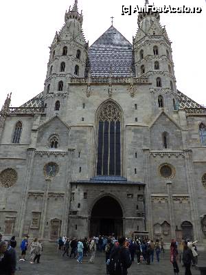 [P59] stephansdom vedere din fata » foto by beberadutoiu*
 - 
<span class="allrVoted glyphicon glyphicon-heart hidden" id="av399172"></span>
<a class="m-l-10 hidden" id="sv399172" onclick="voting_Foto_DelVot(,399172,10891)" role="button">șterge vot <span class="glyphicon glyphicon-remove"></span></a>
<a id="v9399172" class=" c-red"  onclick="voting_Foto_SetVot(399172)" role="button"><span class="glyphicon glyphicon-heart-empty"></span> <b>LIKE</b> = Votează poza</a> <img class="hidden"  id="f399172W9" src="/imagini/loader.gif" border="0" /><span class="AjErrMes hidden" id="e399172ErM"></span>
