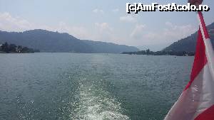 [P16] Ossiachsee văzut din vaporaș. Carinthia, Austria.  » foto by traian.leuca †
 - 
<span class="allrVoted glyphicon glyphicon-heart hidden" id="av699954"></span>
<a class="m-l-10 hidden" id="sv699954" onclick="voting_Foto_DelVot(,699954,10911)" role="button">șterge vot <span class="glyphicon glyphicon-remove"></span></a>
<a id="v9699954" class=" c-red"  onclick="voting_Foto_SetVot(699954)" role="button"><span class="glyphicon glyphicon-heart-empty"></span> <b>LIKE</b> = Votează poza</a> <img class="hidden"  id="f699954W9" src="/imagini/loader.gif" border="0" /><span class="AjErrMes hidden" id="e699954ErM"></span>