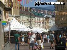 [P12] Oktoberstrase era parcă în fierbere » foto by iccata
 - 
<span class="allrVoted glyphicon glyphicon-heart hidden" id="av455580"></span>
<a class="m-l-10 hidden" id="sv455580" onclick="voting_Foto_DelVot(,455580,10911)" role="button">șterge vot <span class="glyphicon glyphicon-remove"></span></a>
<a id="v9455580" class=" c-red"  onclick="voting_Foto_SetVot(455580)" role="button"><span class="glyphicon glyphicon-heart-empty"></span> <b>LIKE</b> = Votează poza</a> <img class="hidden"  id="f455580W9" src="/imagini/loader.gif" border="0" /><span class="AjErrMes hidden" id="e455580ErM"></span>